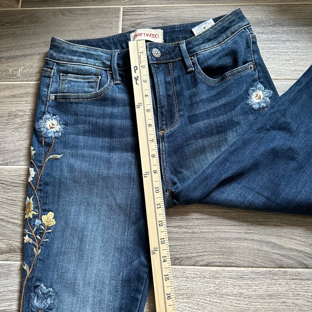 DRIFTWOOD Blue Skinny Jeans with Elegant Detailing - Picture 6 of 14